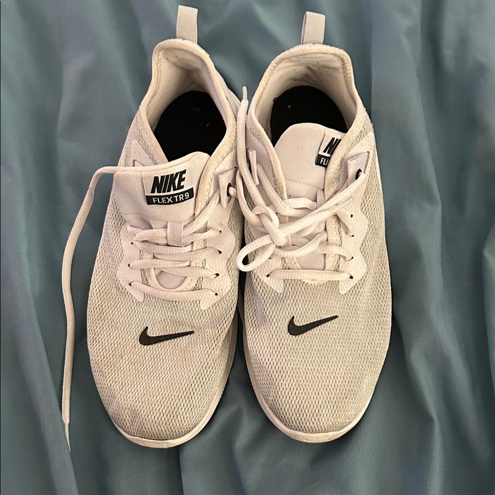 Nike Flex TR9 Mesh White Trainers